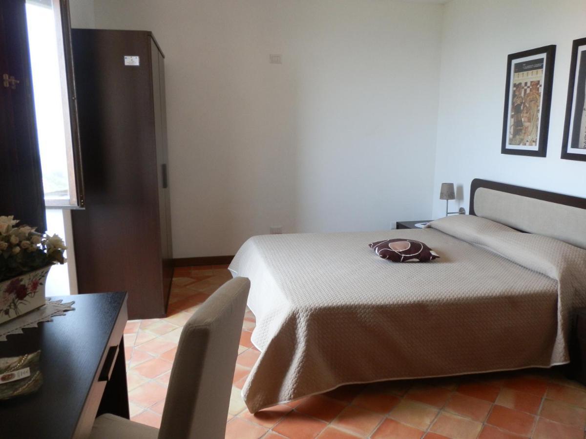 Agriturismo Ai Monaci Montano Antilia Екстер'єр фото